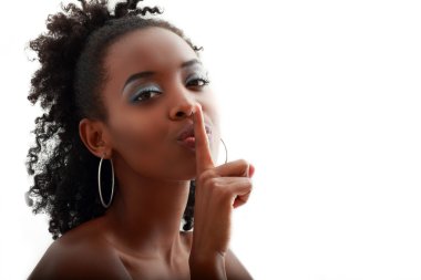 Afrikalı-Amerikalı kadın hushing jest yapma