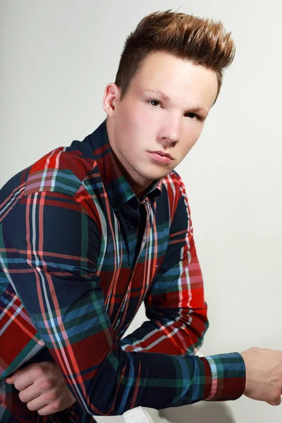 Handsome young man — Stock Photo, Image