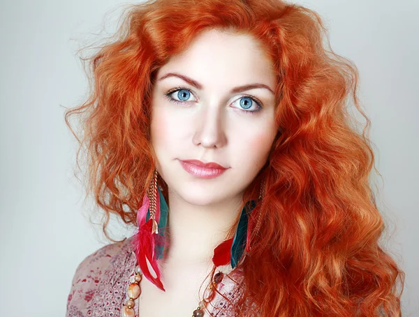 Young woman with red hair — Stock Photo, Image