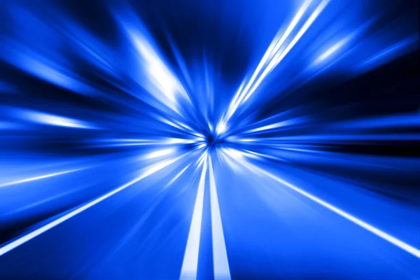 Gece yolunda hız hareketi