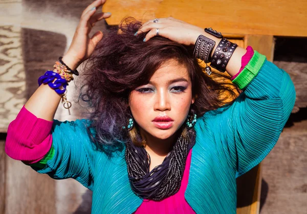 有吸引力的年轻亚洲女孩 — 图库照片