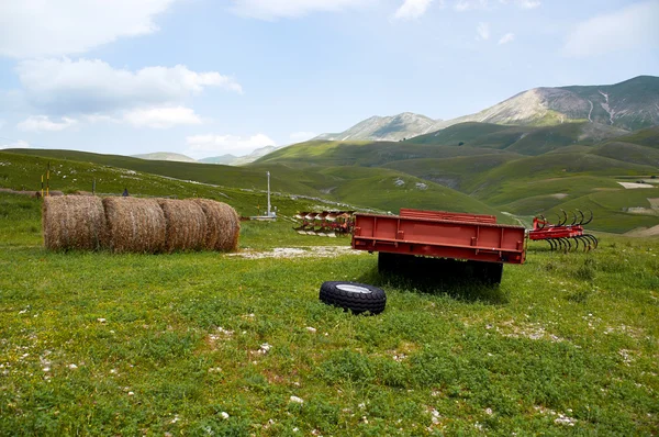 Equipment. Castelluccio. mower, agriculture. Umbria, Italy — Stock Photo, Image