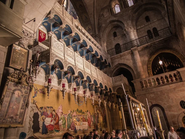 JERUSALEM - Juli 15: Pedra da Unção de Jesus no Santo — Fotografia de Stock