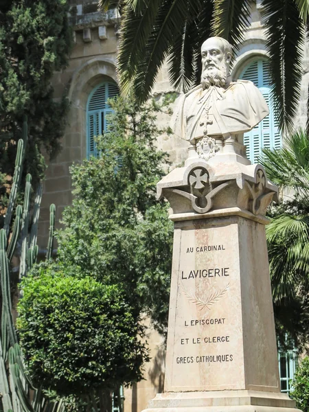 JERUSALEM, ISRAEL - 15 juillet 2015 : Le monument au cardinal Lav — Photo