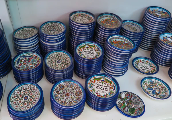 Richly decorated plates with a predominance of blue in color — Stock Photo, Image