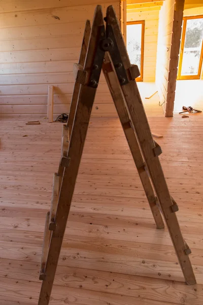 Escada de madeira stand-up — Fotografia de Stock