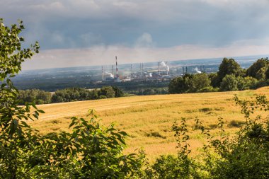 Mount St. Anna görünümü üzerinde kokain bitki Zdzieszowice 