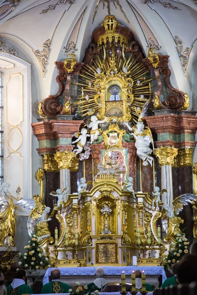 Mount St. Anna, Poland - July 4, 2016: Altar in the Basilica of — Stock Photo, Image