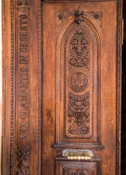 Fragment deur van de kerk van Johannes de Doper in Ein Karem, Is — Stockfoto