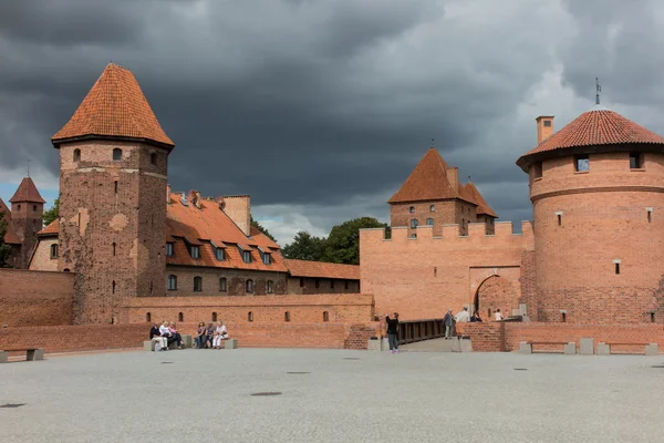 Malbork, Polónia - 30 de agosto de 2016: Castelo de Malbork, Polónia — Fotografia de Stock