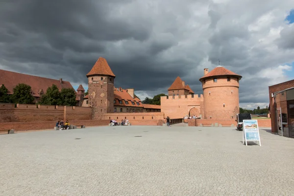 Malbork, Polónia - 30 de agosto de 2016: Castelo de Malbork, Polónia — Fotografia de Stock