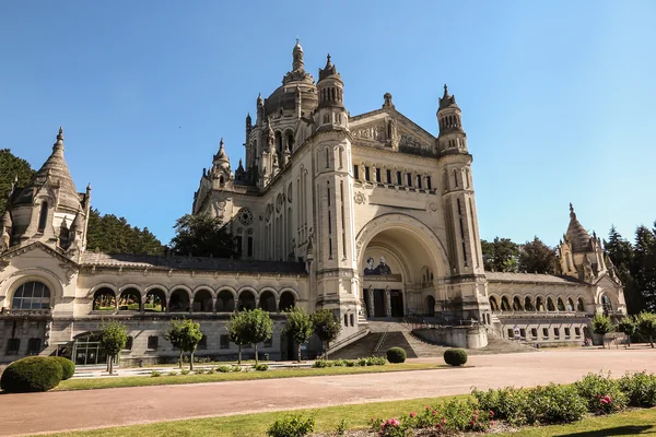 Basilica of St. Therese of Lisieux in Normandy — Stock Photo, Image