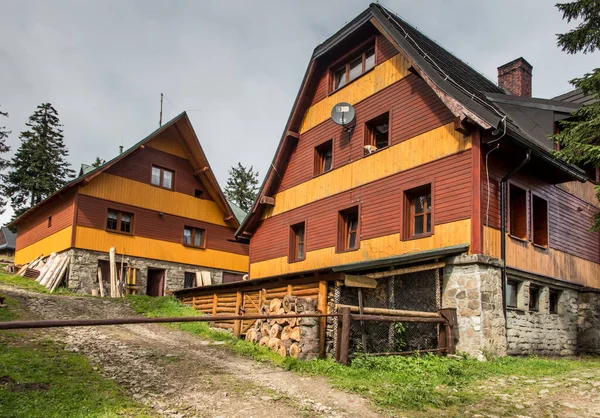 Hala Rysianka Beskid Zywiecki Polonia Septiembre 2020 Albergue Turístico Montaña —  Fotos de Stock