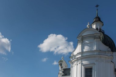 Tapınak, Polonya 'nın doğusunda Lublin yakınlarında Chelm' de Bakire Meryem Bazilikası.