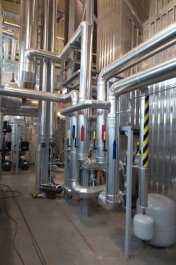 Sıcak ve soğuk su için termal yalıtılmış dış borular ve borular