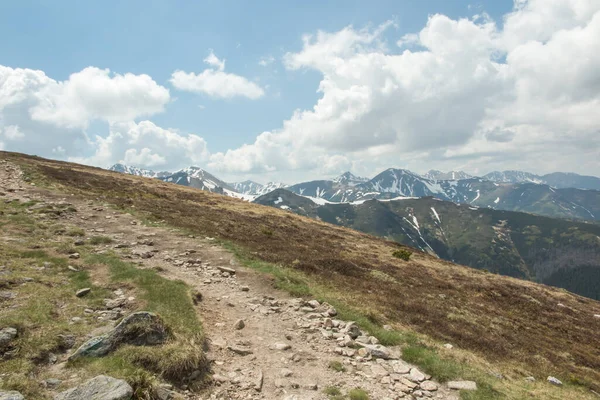 从Ornak山脊向波兰的High Tatras方向俯瞰 — 图库照片
