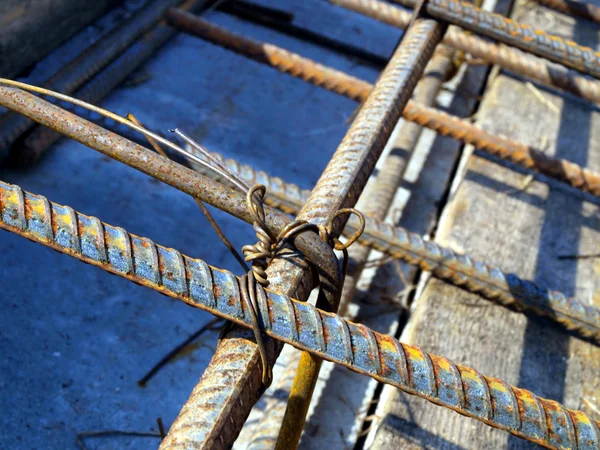 Vergalhões de ligação antes da concretagem — Fotografia de Stock