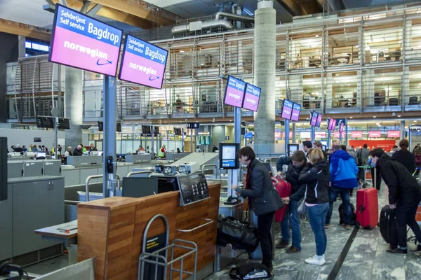 OSLO GARDERMOEN, NORUEGA - 3 de noviembre: Oslo Gardermoen Internatio —  Fotos de Stock