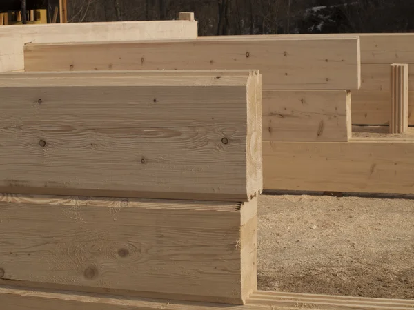 Edificio casas de madera rectangular — Foto de Stock