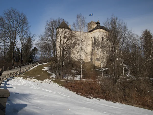 NIEDZICA, POLAND 2015 February 21: Niedzica Castle at Czorsztyn — Stok fotoğraf