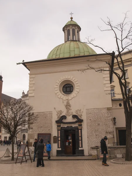 KRAKOW, POLOGNE - 29 mars 2015 : Église Saint-Adalbert, Kro — Photo