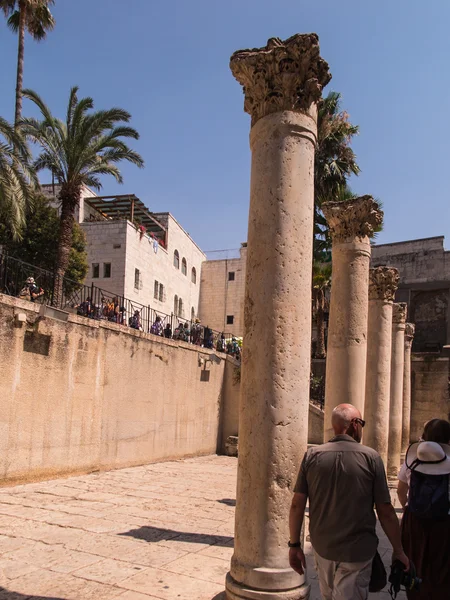 見つけるためにカルドの大殿、ローマの柱 . — ストック写真