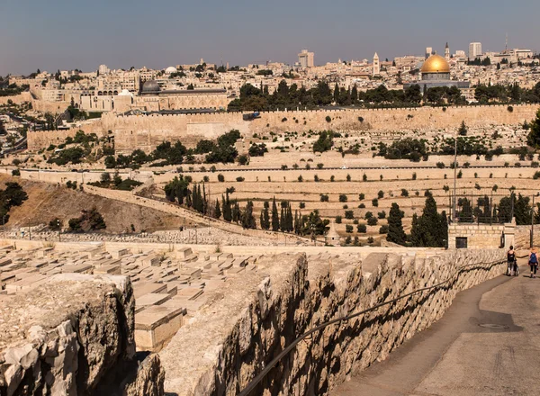 Velhas sepulturas judaicas no monte das azeitonas em Jerusalém , — Fotografia de Stock