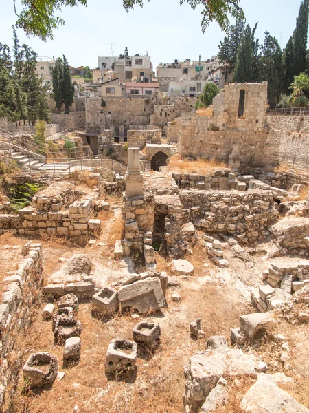 Ruiny starověkého fond bethesda. staré město Jeruzalém — Stock fotografie