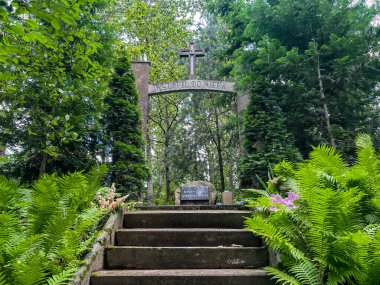 Wasosz Gorny, Polonya, 29 Temmuz 2025: Czestochowa yakınlarındaki Wasosz Gorny, Polonya 'daki Tutku-Marian Sığınağı. Calvary 'deki şapellerden biri: 