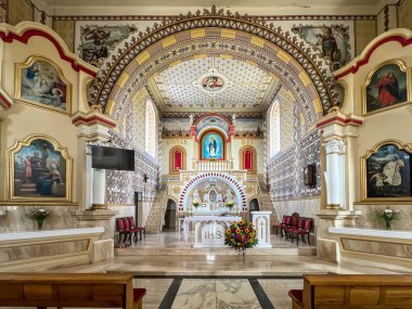 Wasosz Gorny, Polonya, 29 Temmuz 2025: Czestochowa yakınlarındaki Wasosz Gorny, Polonya 'da Tutku-Marian Sığınağı. Havari Aziz Andrew Kilisesi 'nin içinde..