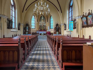 Duszniki Zdroj, Polonya, 3 Eylül 2025: İsa 'nın Kutsal Kalbi Kilisesi, Polonya' nın Duszniki Zdroj kentinde bir kaplıca kilisesi.