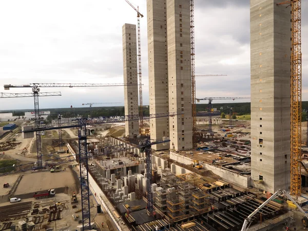 Bouw van hoge industriële faciliteit — Stockfoto