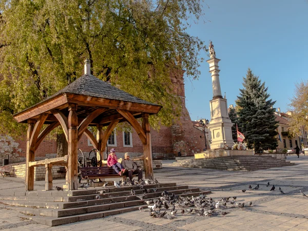 SANDOMIERZ, POLONIA 16 octubre, 2015. : Paz y descanso en lo viejo — Foto de Stock