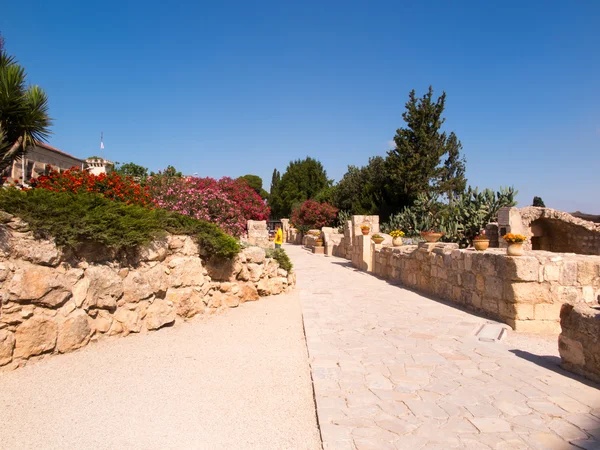 The monastic buildings near the church on Mount Tabor — Stock Photo, Image