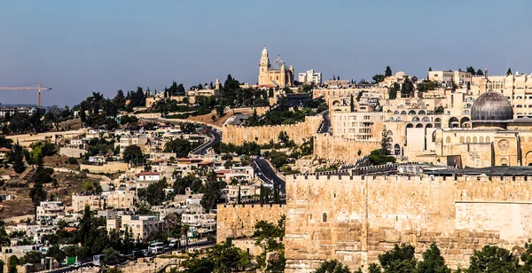 Panorama com vista para a Cidade Velha de Jerusalém, Israel, incluindo — Fotografia de Stock