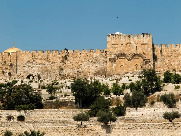 O Portão de Ouro no lado leste do Monte do Templo de Jerusale — Fotografia de Stock