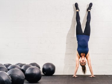 Amut crossfit spor salonunda