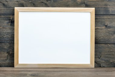 Okul yönetimi ahşap tablo