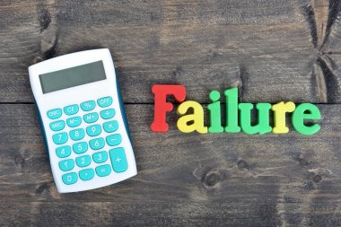 Ahşap masa başarısızlıkta