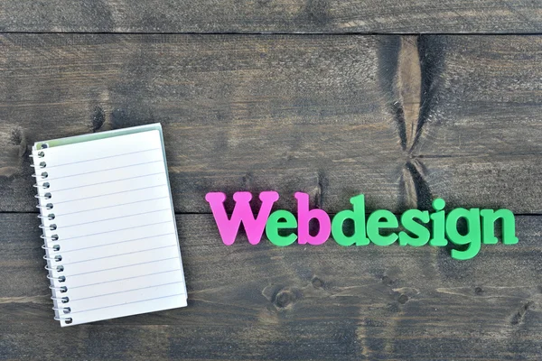 Webdesign στο ξύλινο τραπέζι — Φωτογραφία Αρχείου