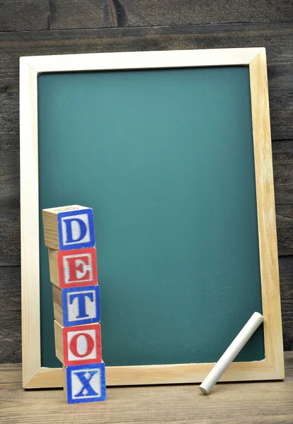 Conselho escolar e palavra Detox — Fotografia de Stock