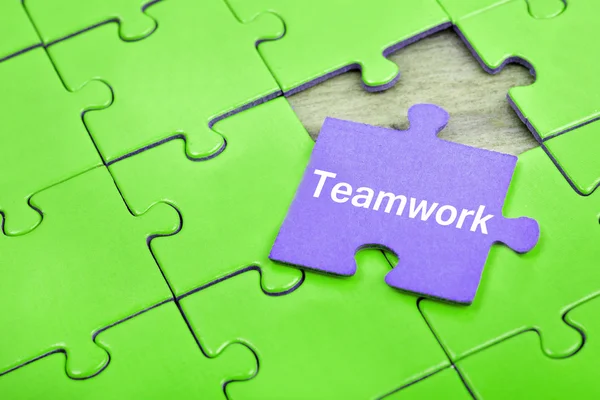 Puzzle con la parola Lavoro di squadra — Foto Stock