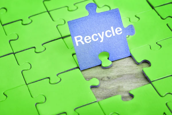 Puzzel met woord Recycle — Stockfoto