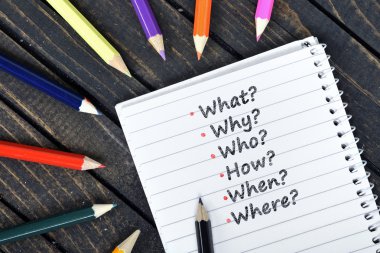 Soru metin not defteri üzerinde 