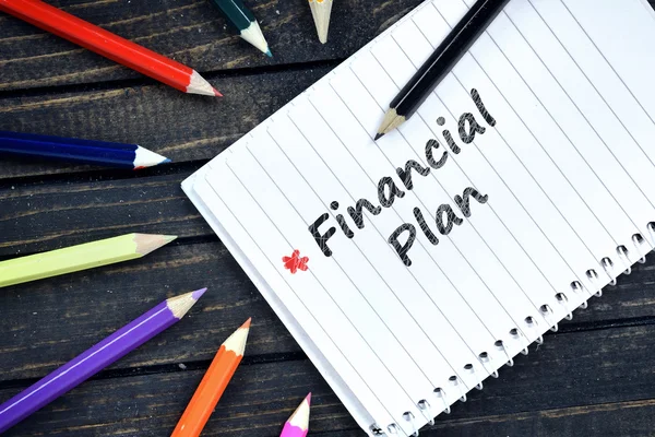 Financiële Plan tekst in Kladblok — Stockfoto