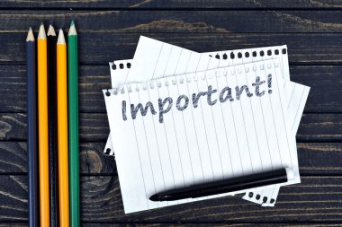 Not defteri ve office araçları üzerinde önemli metin