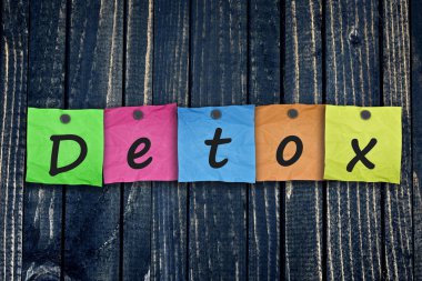 İleti yazı üzerine ahşap duvar Detoks