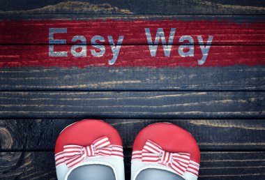 Katta kolay yolu mesaj ve çocuk ayakkabıları