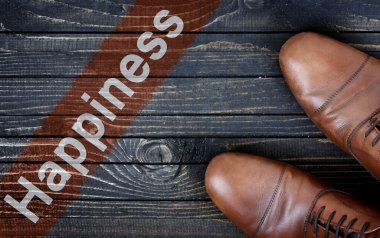 Mutluluk mesajı ve iş ayakkabıları