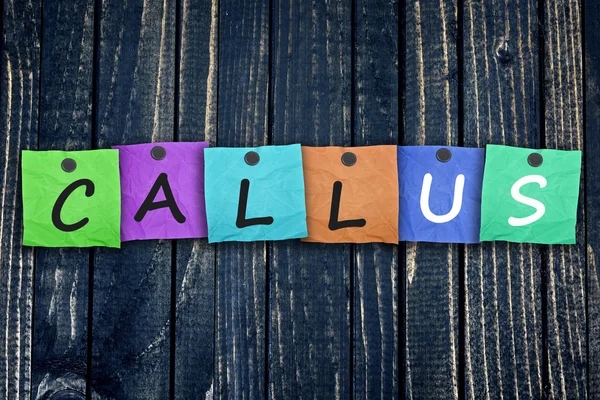 Bizi arayın mesaj mesaj üzerinde ahşap duvar